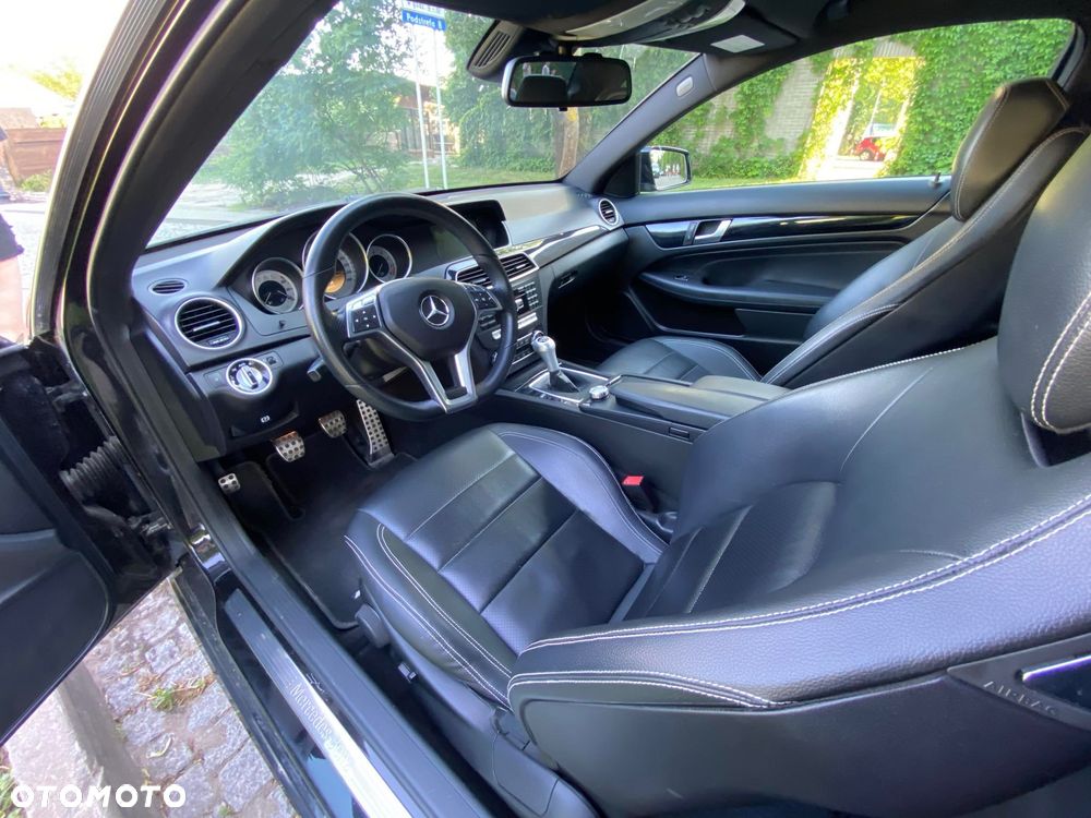 Mercedes-Benz Klasa C 180 Coupe BlueEFFICIENCY - 9