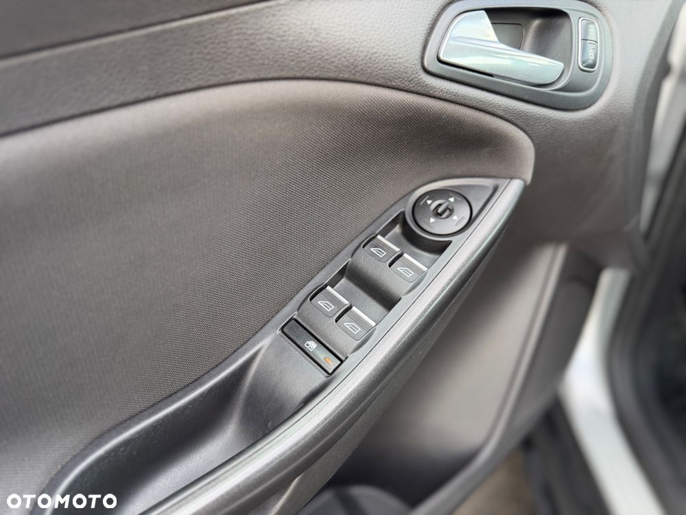 Ford Focus 1.5 TDCi SYNC Edition - 7