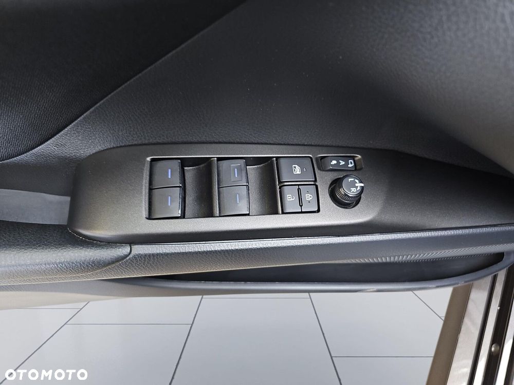 Toyota Camry 2.5 Hybrid Comfort CVT - 18