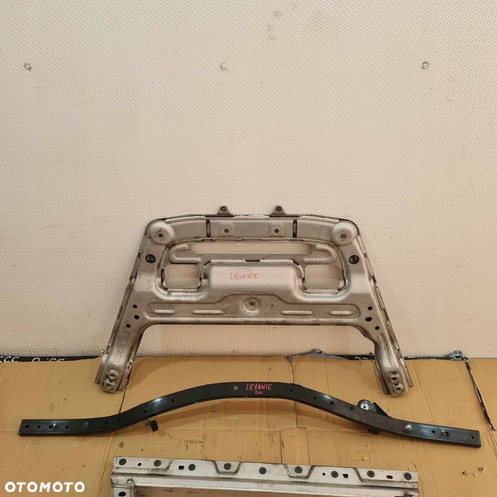 maserati levante 3.0 v6 belka sztyca dolna pod chłodnice - 5