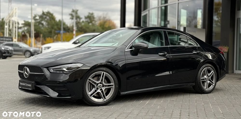 Mercedes-Benz CLA 200 7G-DCT AMG Line - 3