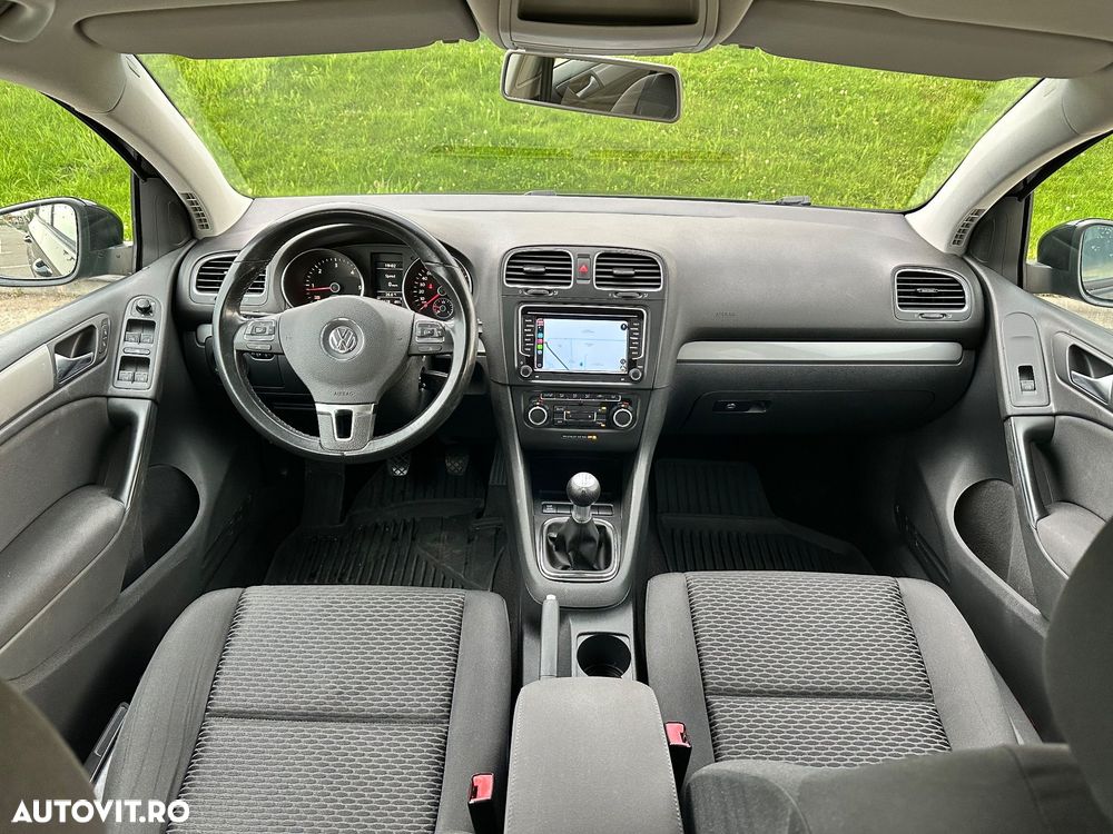 Volkswagen Golf - 12