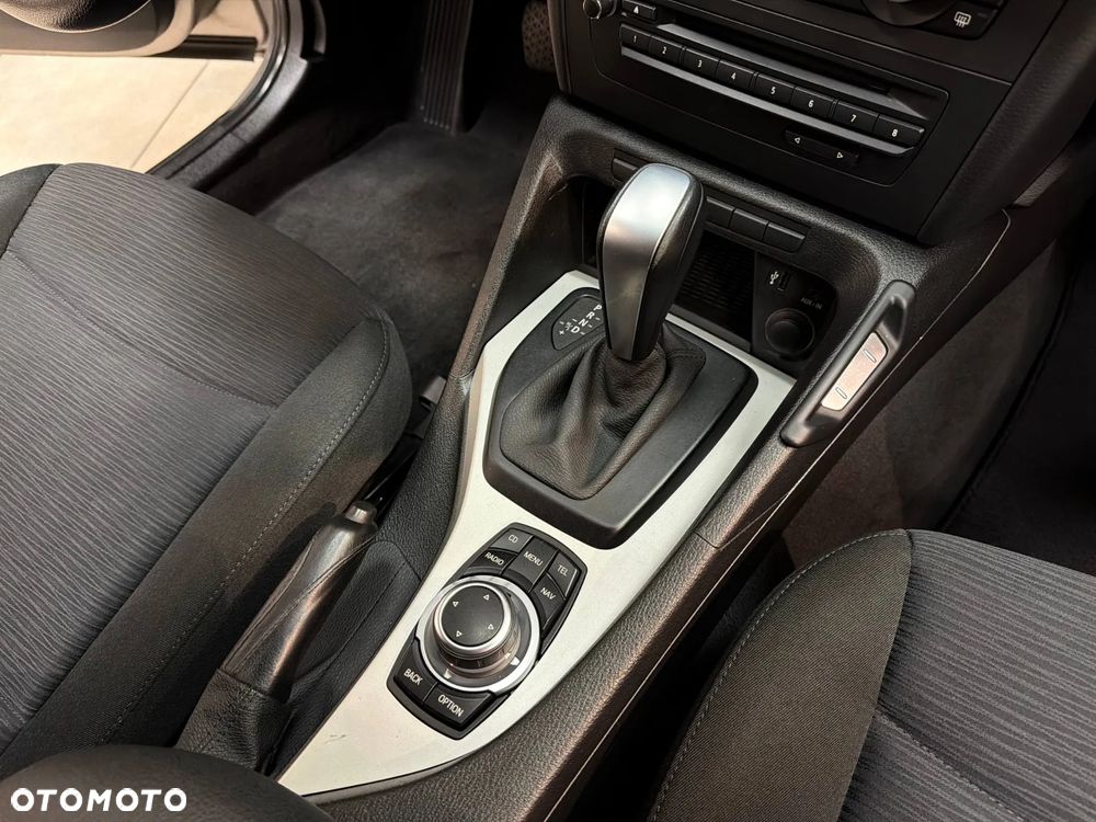 BMW X1 sDrive18i - 28