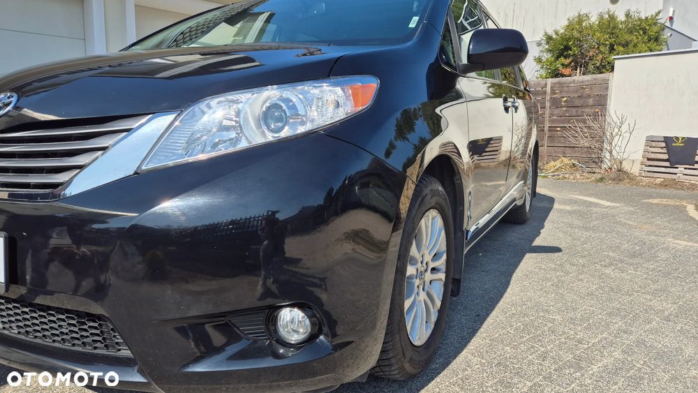 Toyota Sienna - 20