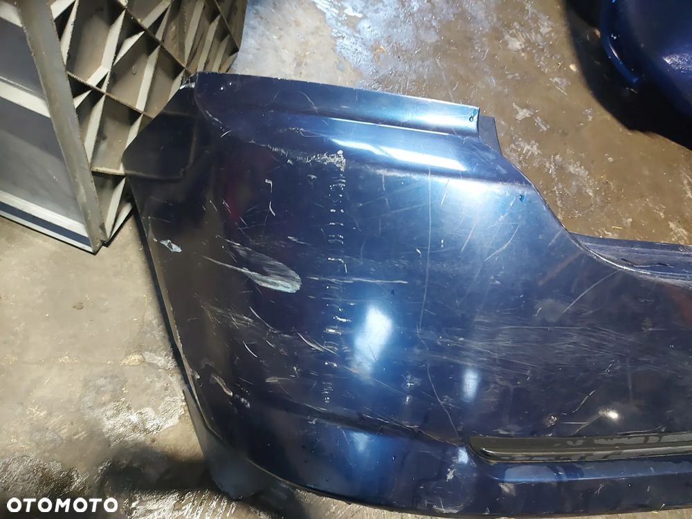 Zderzak tylny tył Toyota Corolla '05r 8P4 - 9