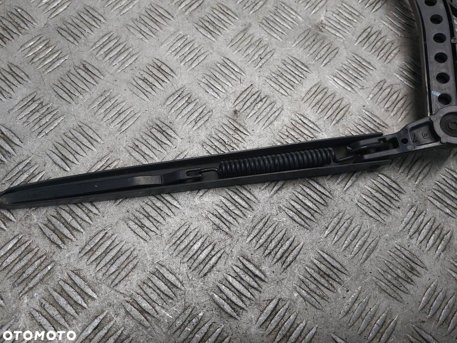 RAMIĘ WYCIERACZKI PRAWE RENAULT SCENIC II 8200113231 - 3