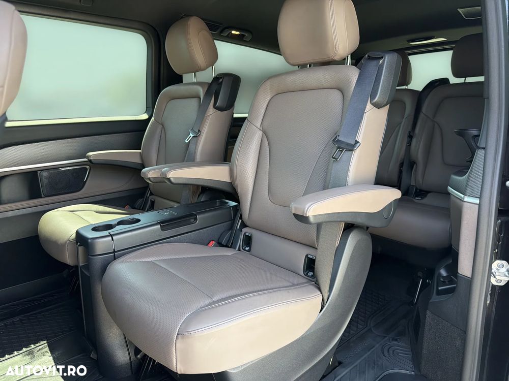 Mercedes-Benz V 300 d Extralang 4Matic 9G-TRONIC Special Edition Avantgarde - 25