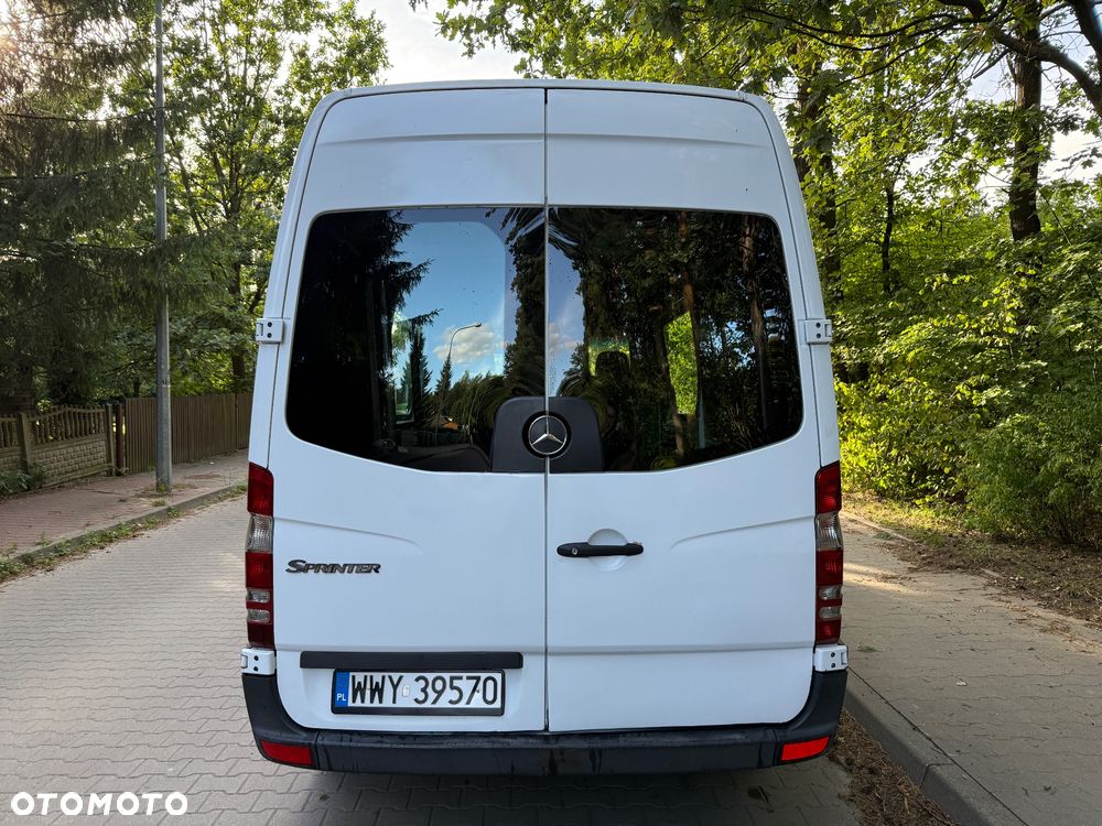 Mercedes-Benz Sprinter - 9