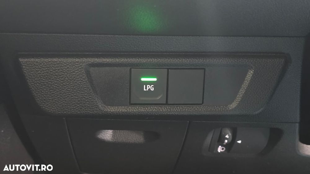 Dacia Sandero Stepway ECO-G 100 MT6 Extreme - 10