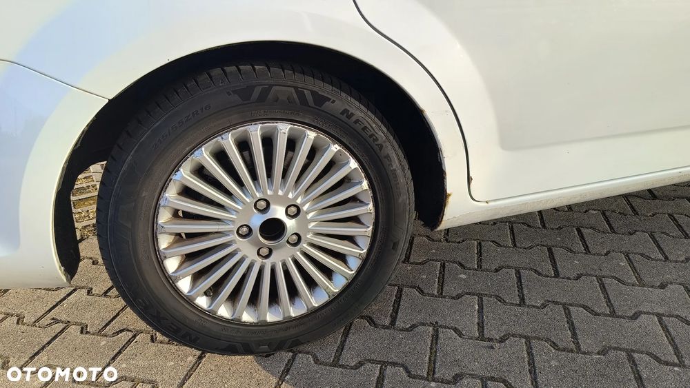 Ford Mondeo - 16