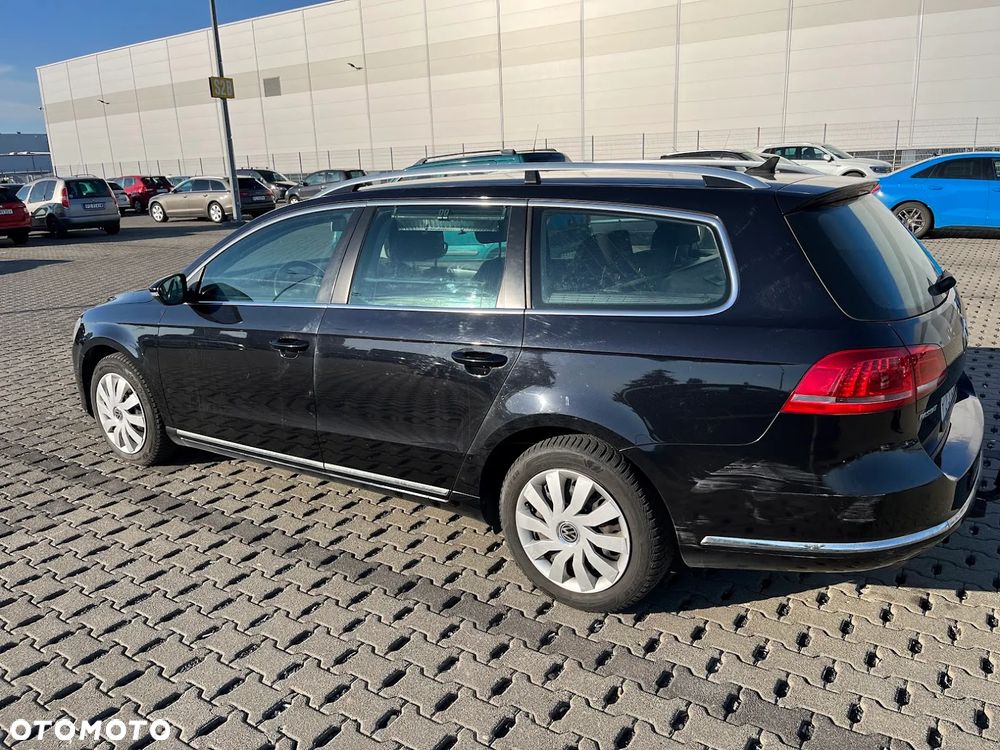 Volkswagen Passat 1.6 TDI BlueMotion Technology Comfortline - 10