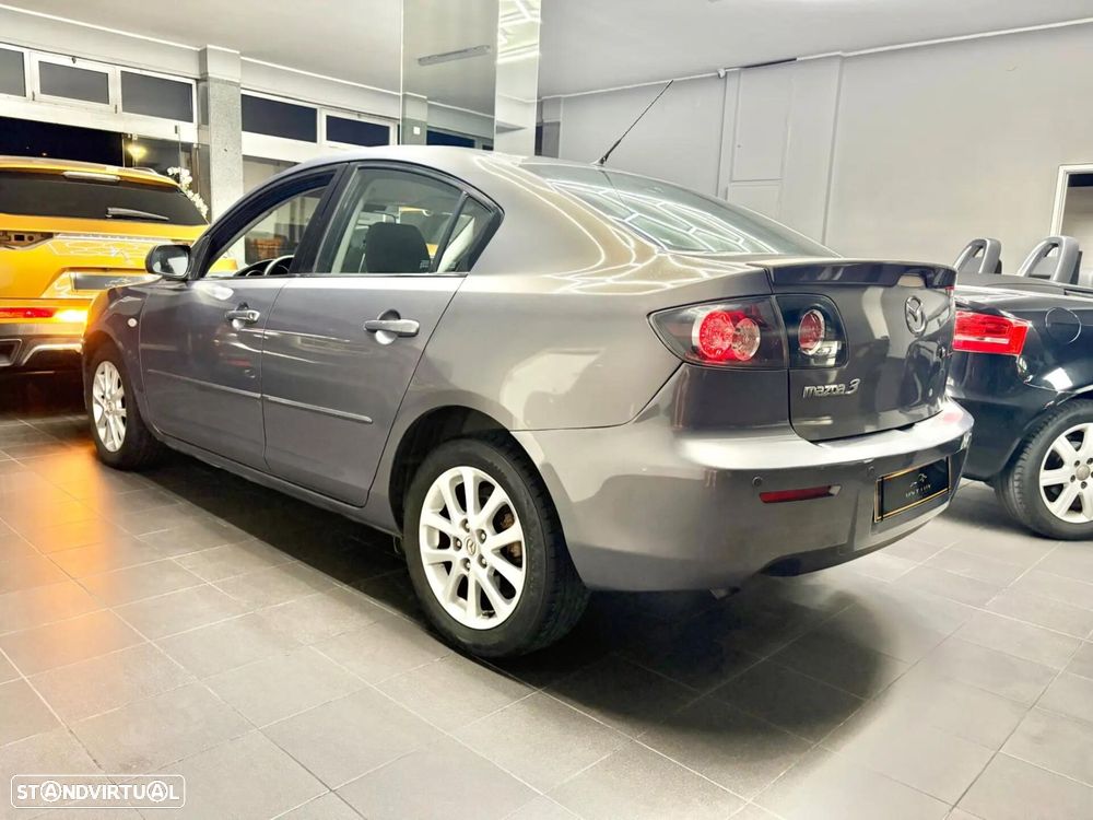 Mazda 3 Sedan MZ-CD 1.6 Exclusive Plus - 22