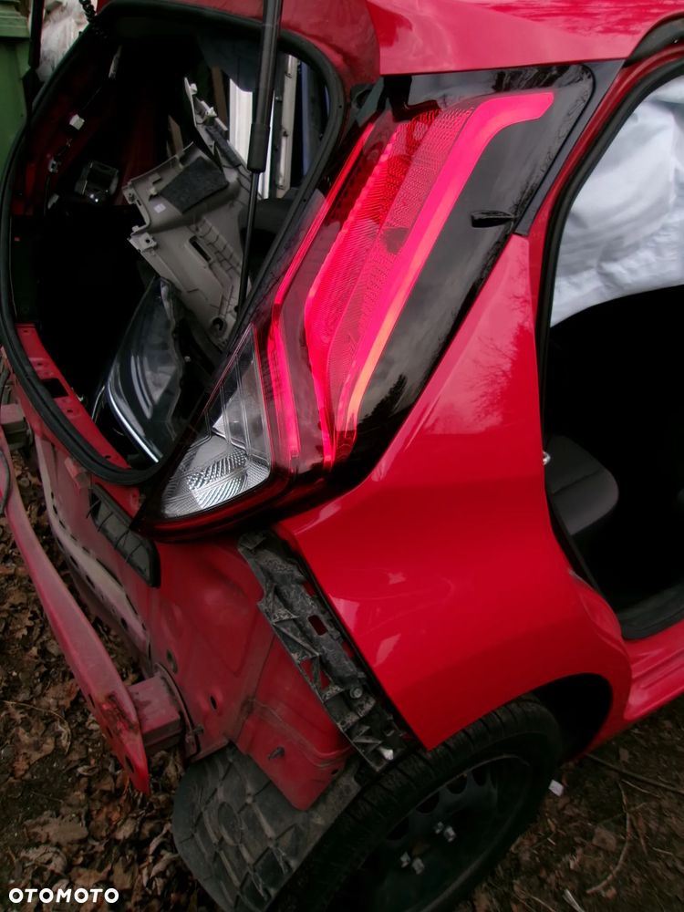 BŁOTNIK TYŁ PRAWA ĆWIARTKA TOYOTA AYGO II   5D - 1