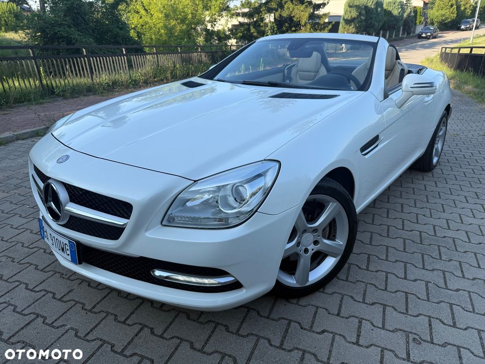 Mercedes-Benz SLK 200 (BlueEFFICIENCY) CarbonLOOK Edition - 3