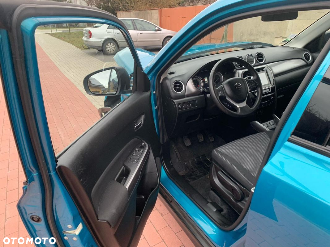 Suzuki Vitara 1.0 Boosterjet Premium 2WD - 20
