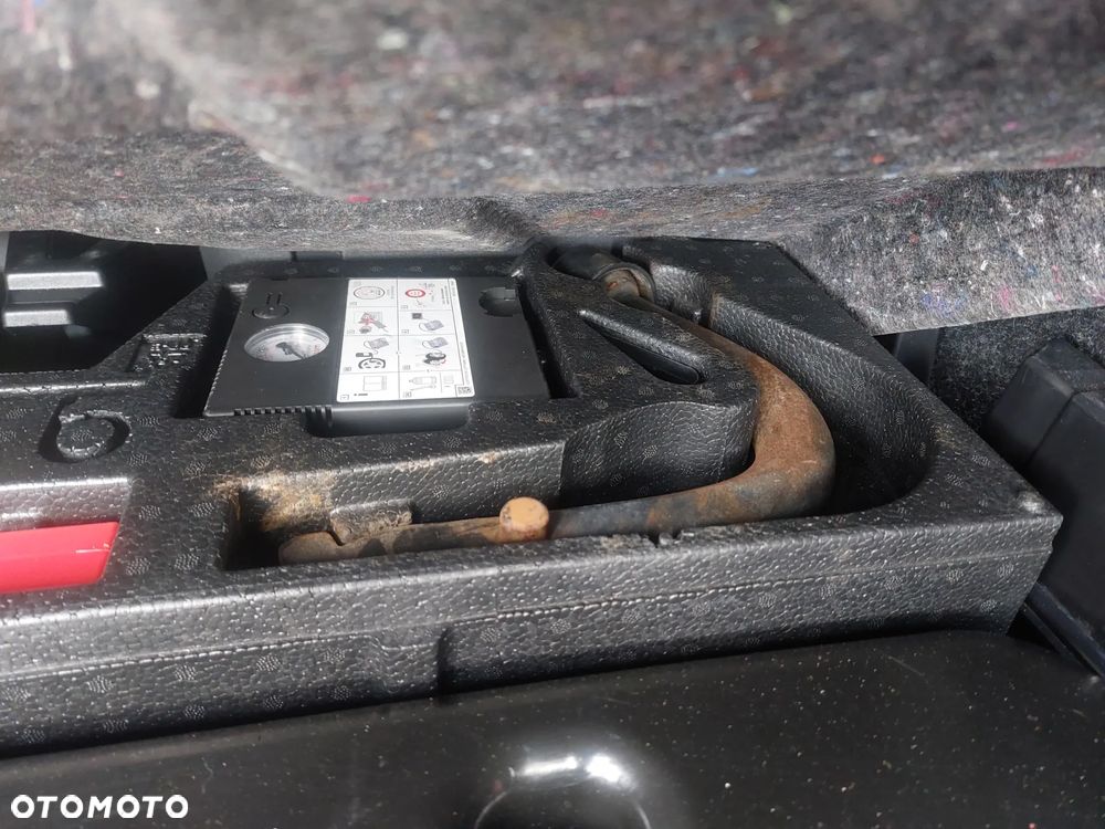 Volvo V40 - 30