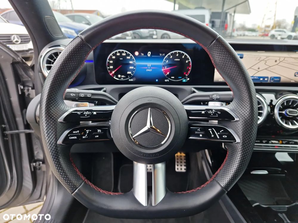 Mercedes-Benz Klasa A 200 AMG Line 7G-DCT - 19