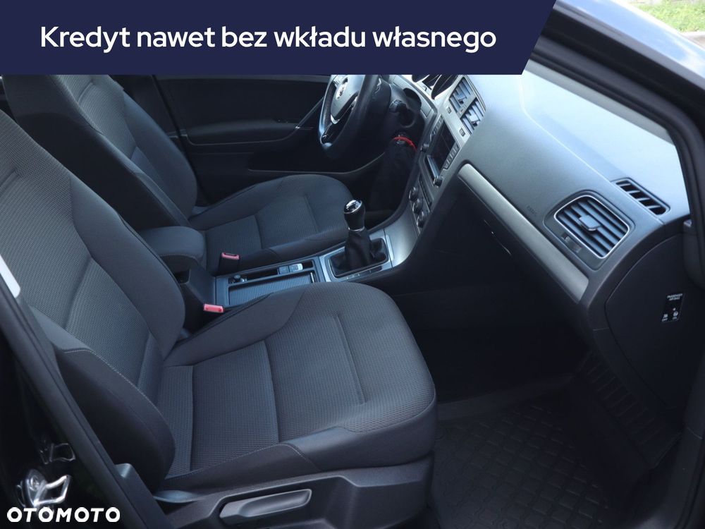 Volkswagen Golf - 11