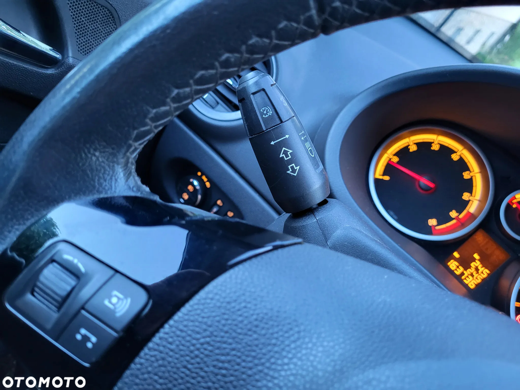 Opel Corsa 1.4 16V Enjoy - 25