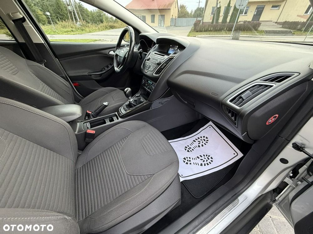 Ford Focus - 9