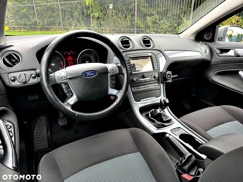 Ford Mondeo - 9