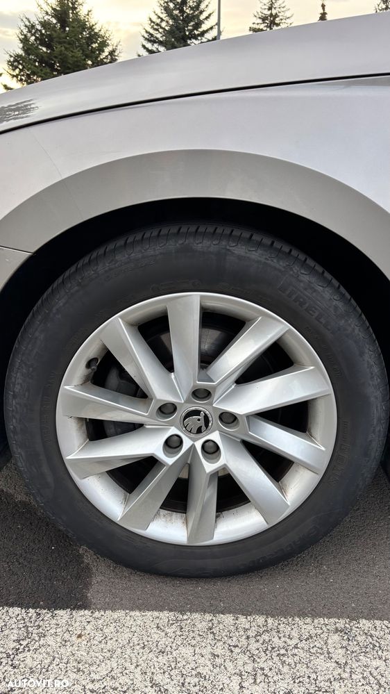 Skoda Superb 1.4 TSI Ambition - 28