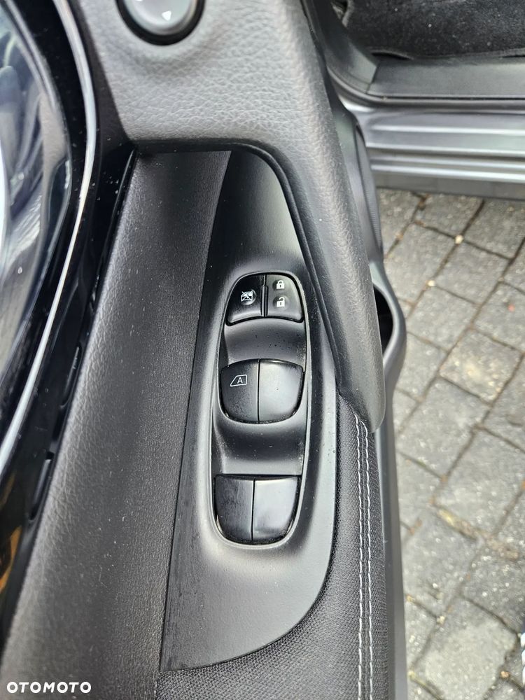 Nissan Qashqai 1.6 DIG-T TEKNA+ - 13