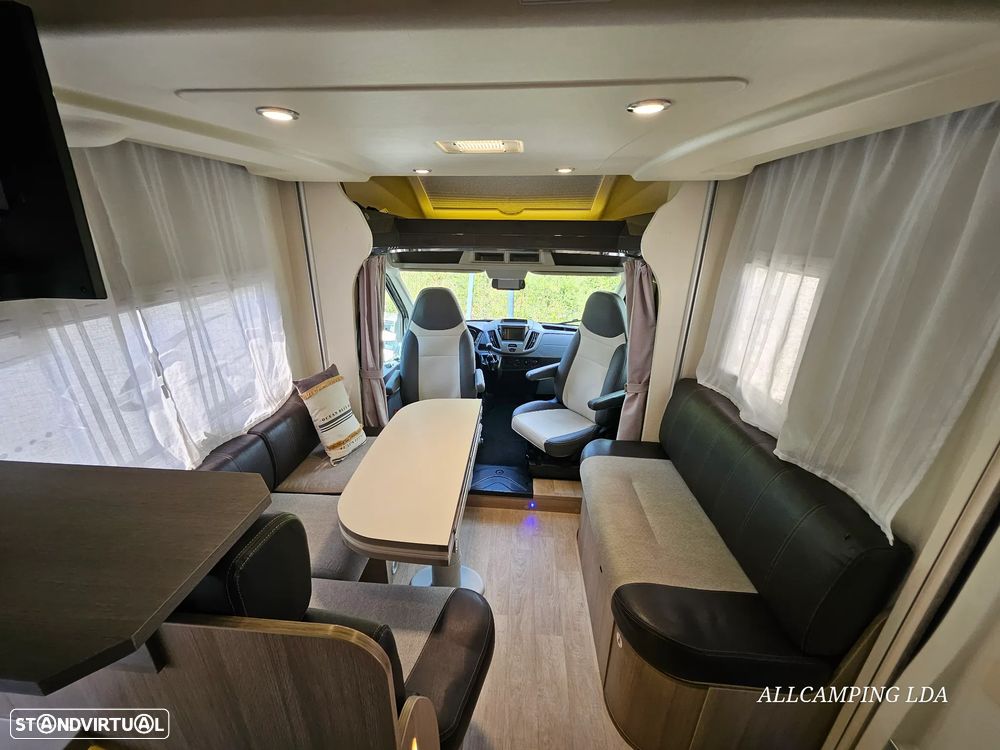 Chausson Flash Salão "Maxi Lounge+Cama de Casal Elétrica - 16