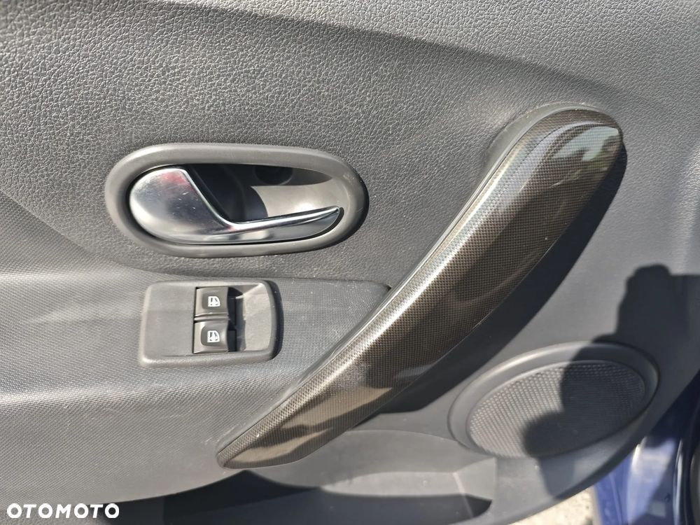 Dacia Sandero - 11