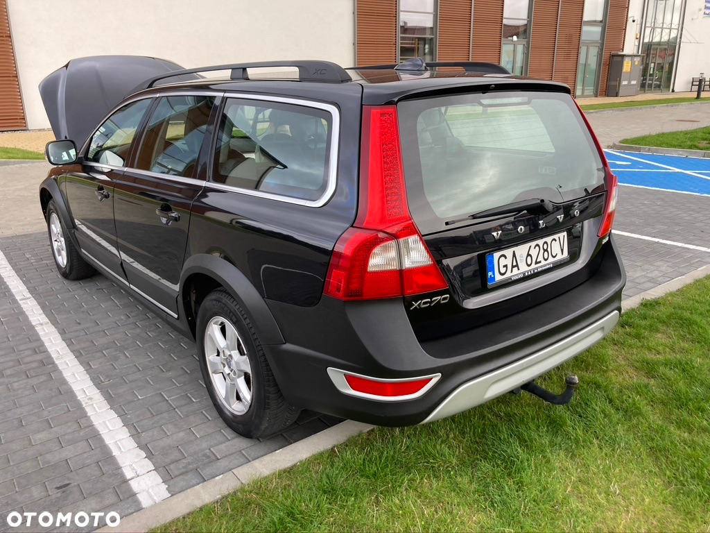 Volvo XC 70 2.4D Momentum - 6