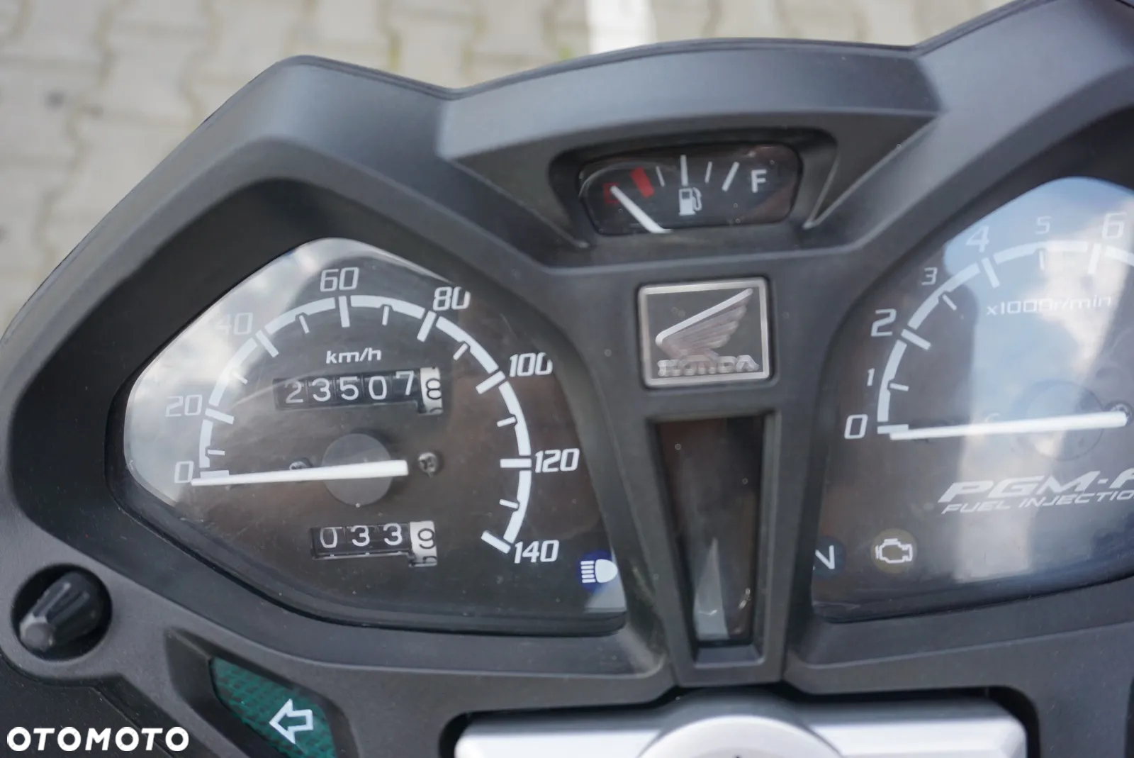 Honda CB - 10