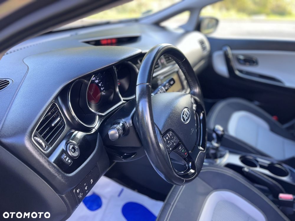 Kia Ceed 1.6 GDI ISG Spirit - 11