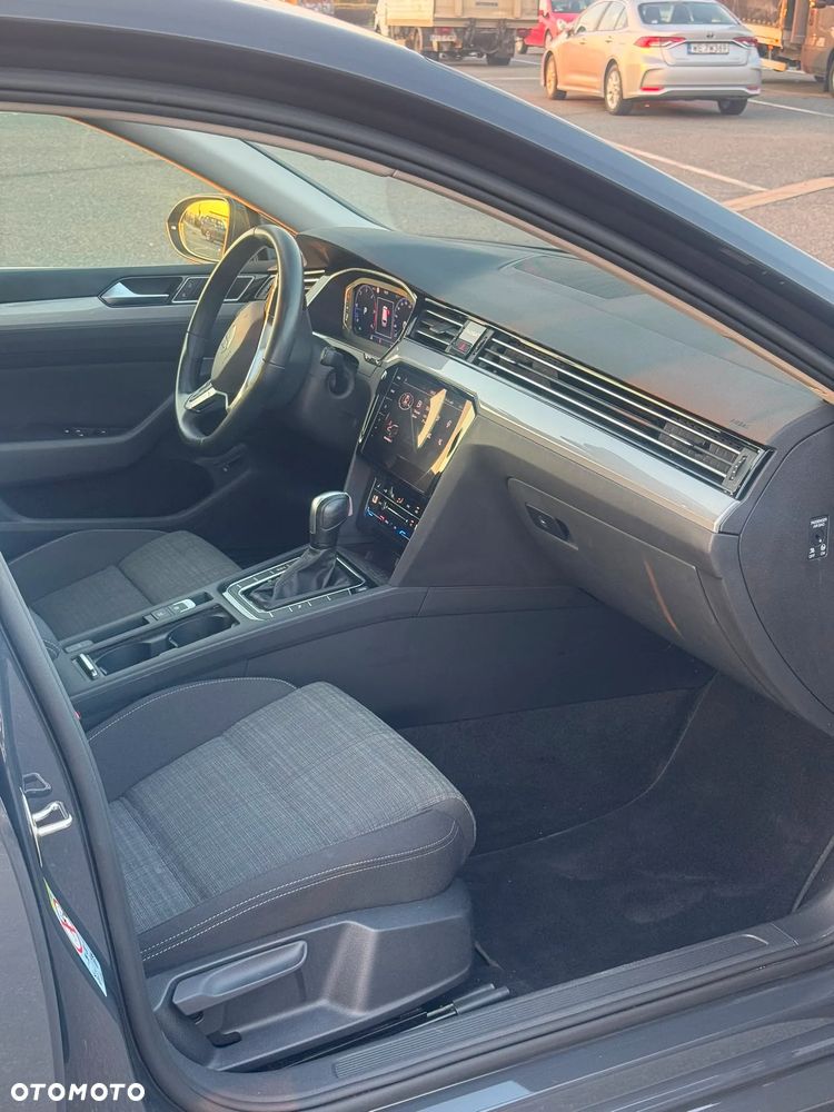 Volkswagen Passat 2.0 TDI (BlueMotion Technology) DSG Trendline - 17