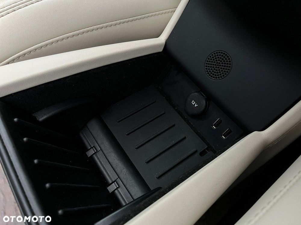 Tesla Model S 75 - 23