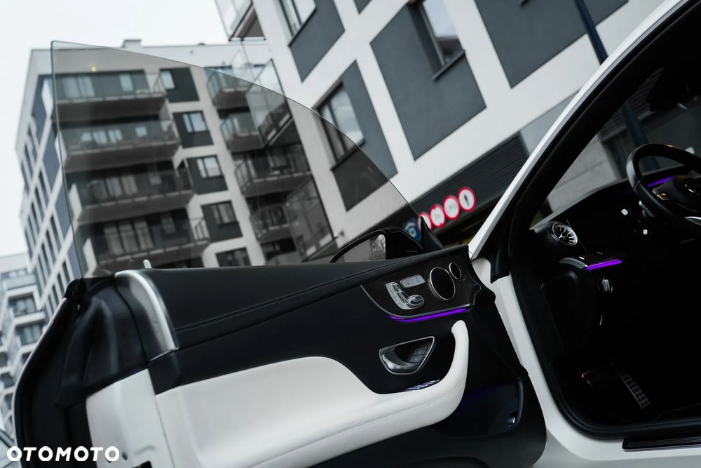 Mercedes-Benz Klasa E 400 4Matic 9G-TRONIC AMG Line - 17