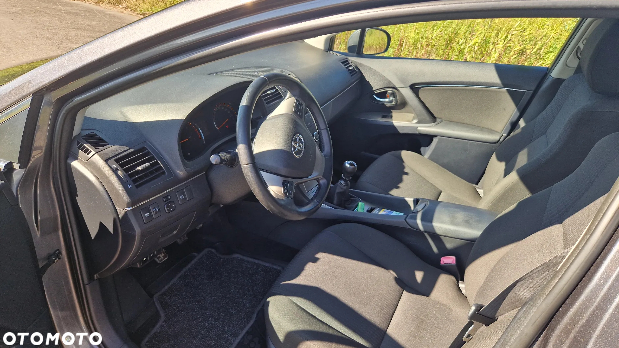 Toyota Avensis 1.8 Sol - 5
