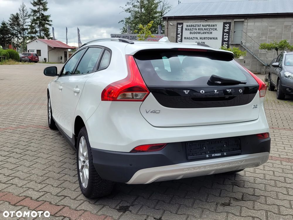 Volvo V40 Cross Country D2 Momentum - 13