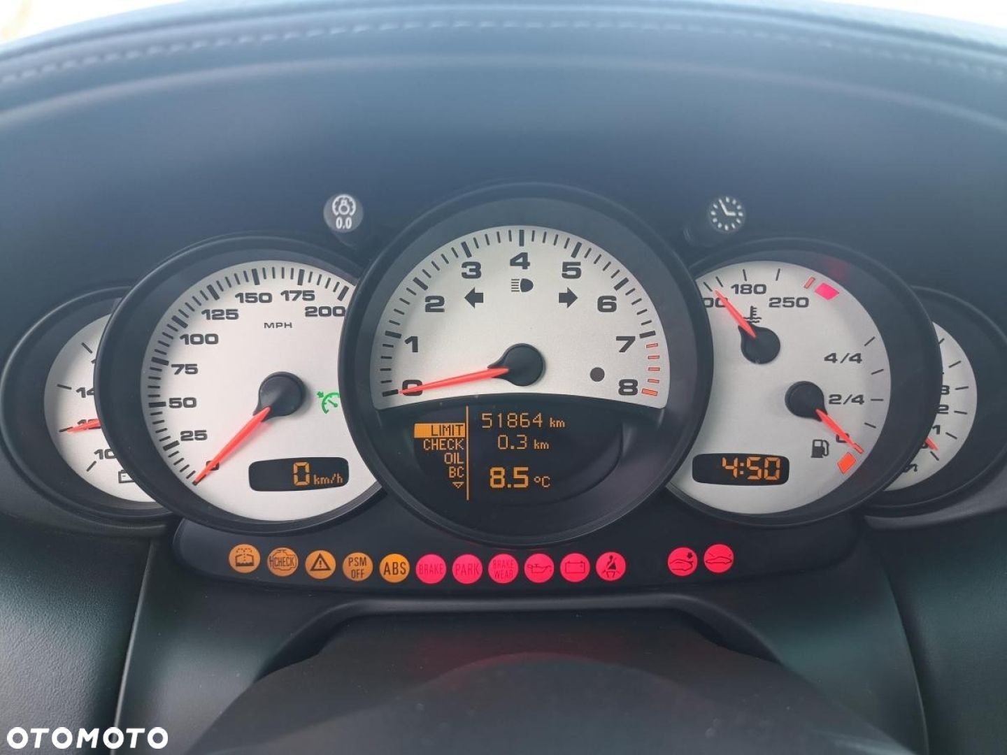 Porsche 911 Carrera 4S - 24