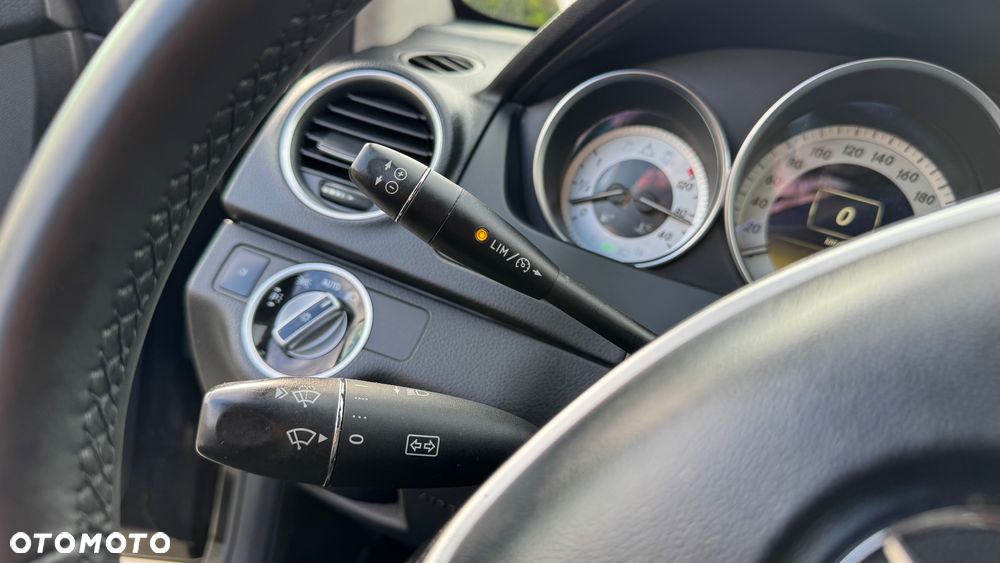 Mercedes-Benz Klasa C 180 Coupe BlueEFFICIENCY - 20