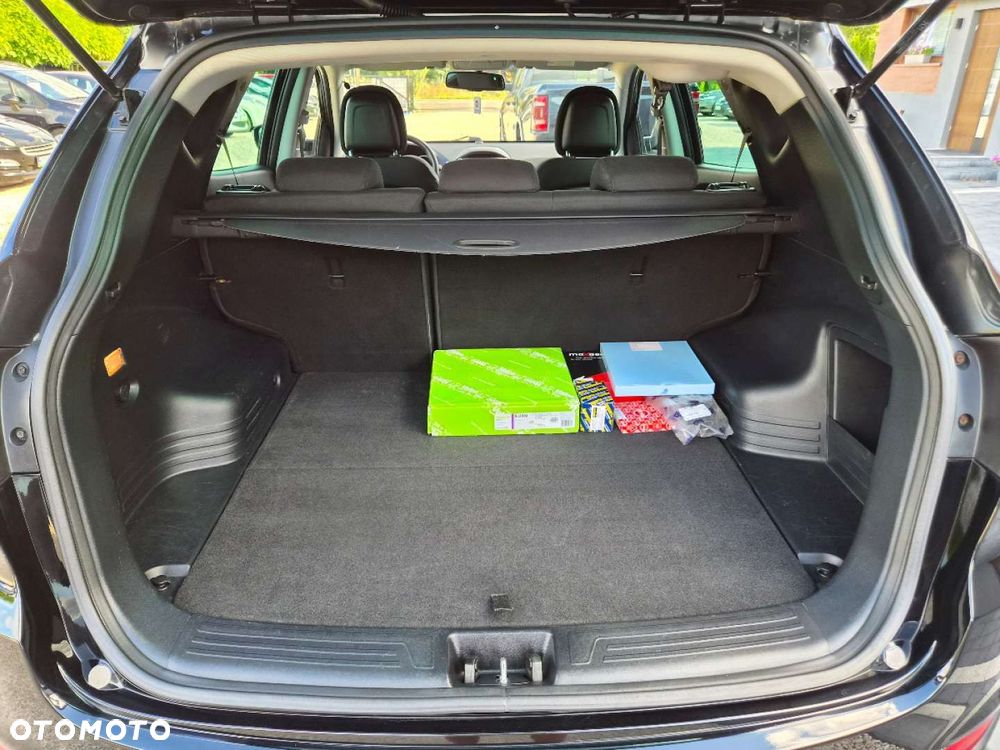 Hyundai ix35 1.7 CRDi 2WD Fifa World Cup Edition - 21