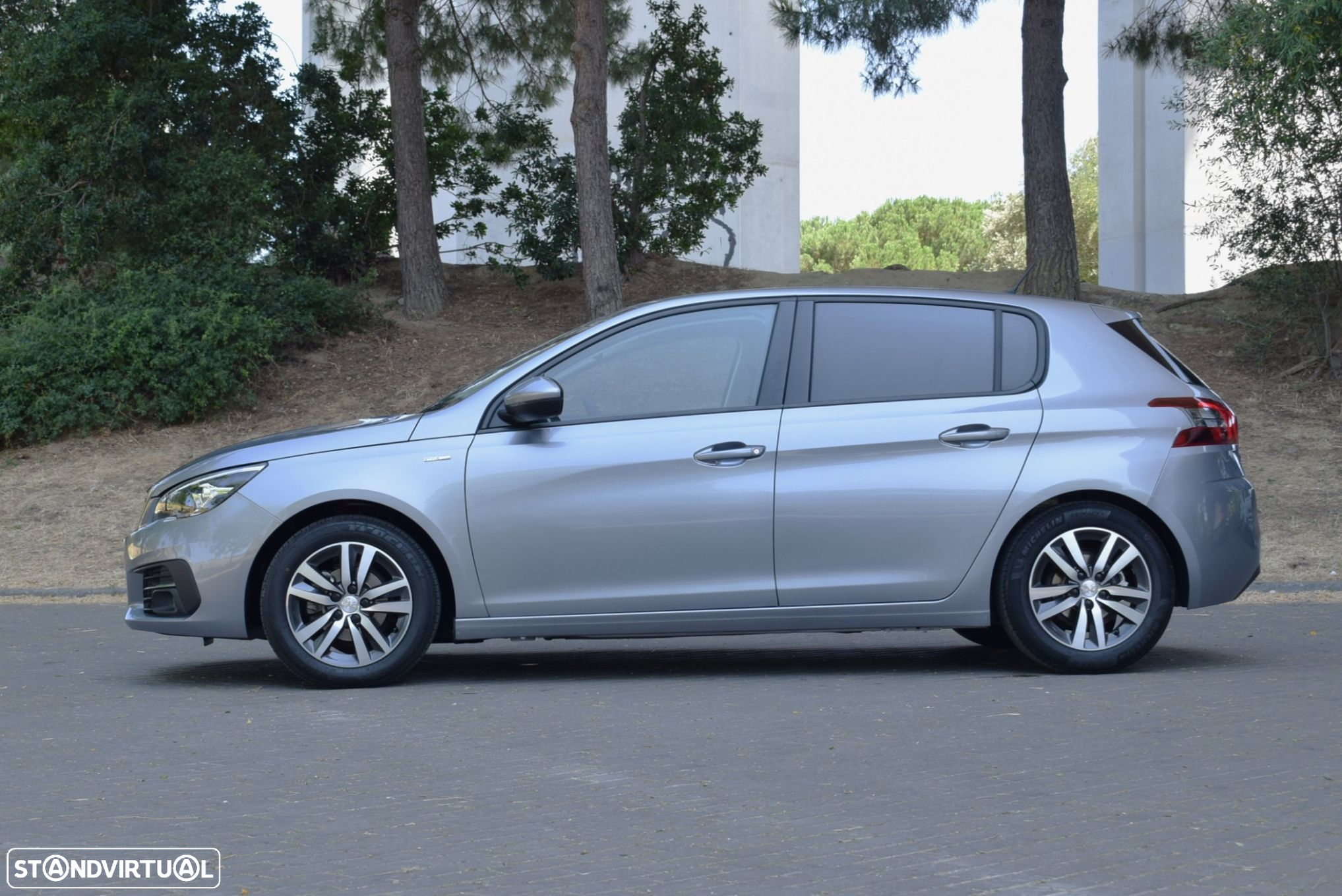 Peugeot 308 1.2 PureTech Style - 11