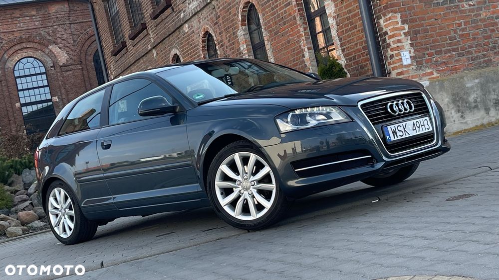 Audi A3 3-drzwiowe 1.9 TDI Attraction - 1