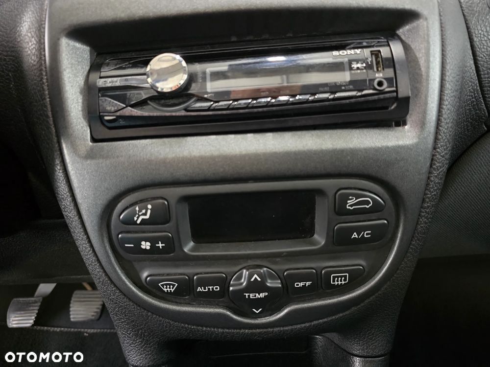 Peugeot 206 CC - 17