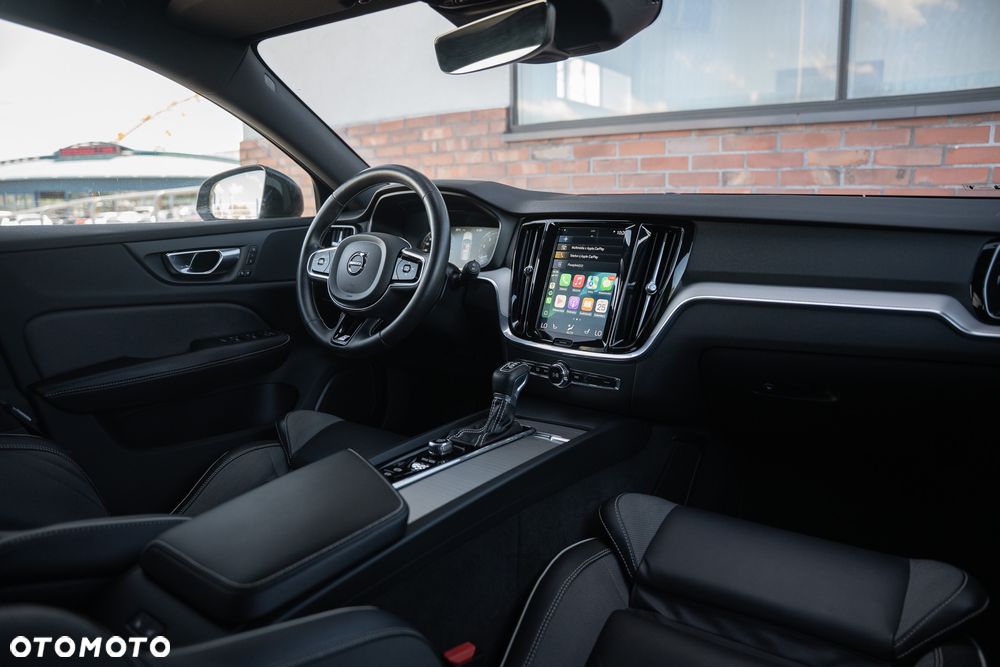 Volvo V60 T5 Geartronic R-Design - 23