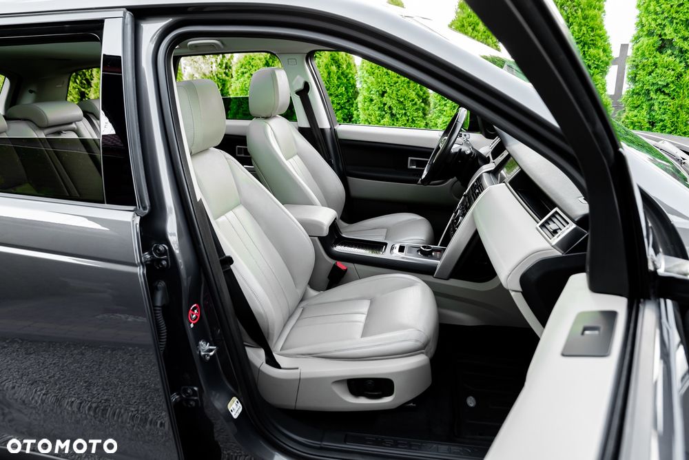Land Rover Discovery Sport D150 - 26
