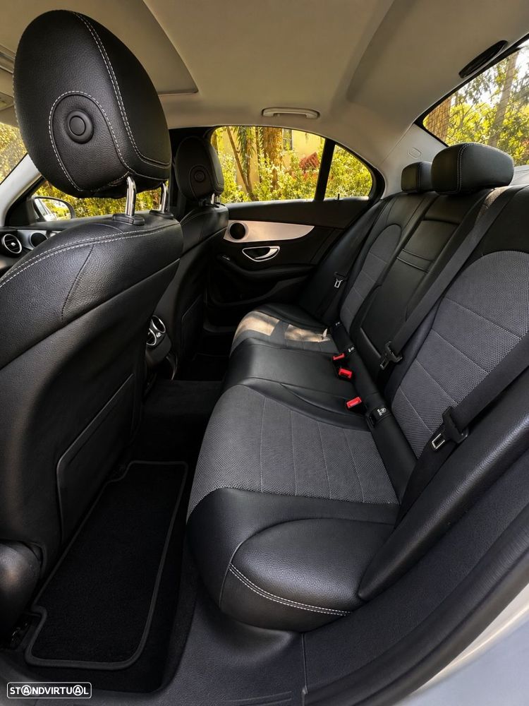 Mercedes-Benz C 300 - 13
