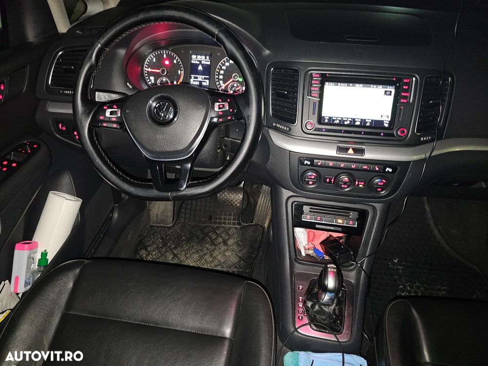 Volkswagen Sharan 2.0 TDI DSG BlueMotion Technology Highline - 13