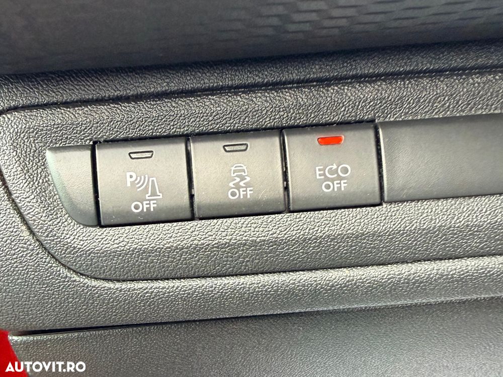 Peugeot 2008 PureTech 110 Style - 18