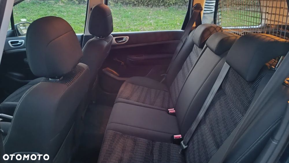 Peugeot 307 HDi Break 110 Premium - 17