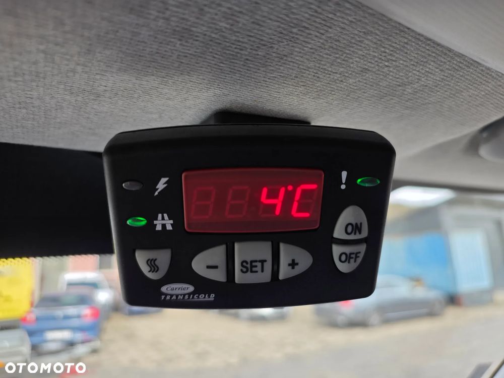 Iveco 35S16 Chłodnia CARIRER 350 xarios rej.03/2024 km40000 automat - 23